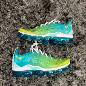 Vapormax plus lemon lime